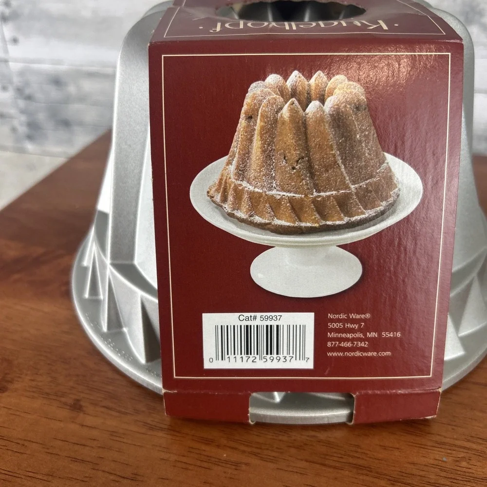 Nordic Ware Kugelhopf Bundt® Pan Non stick, Heavy cast aluminum, 10 cup